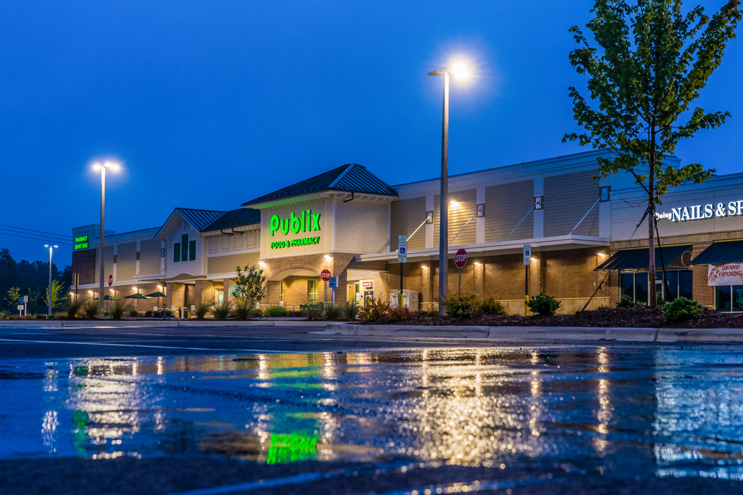 CAMBRIDGE VILLAGE PUBLIX