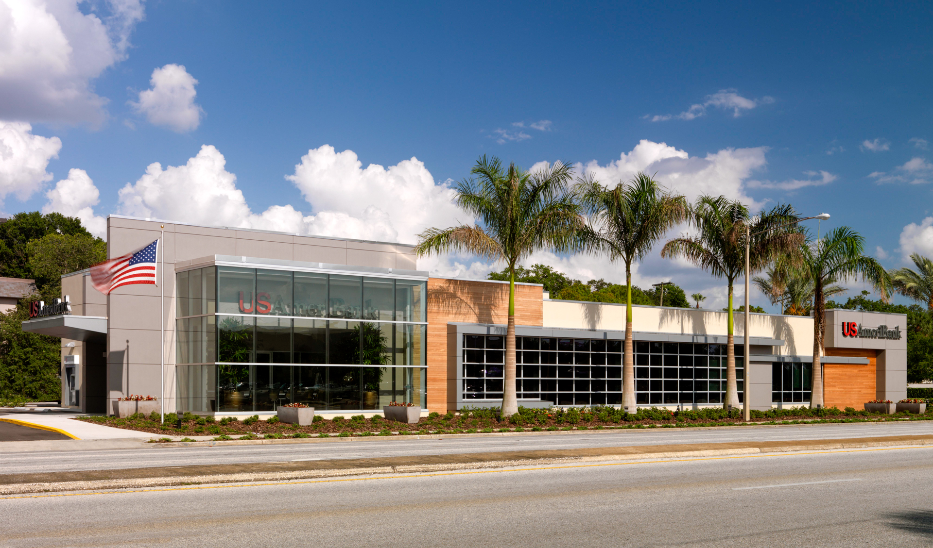 USAMERIBANK WESTSHORE