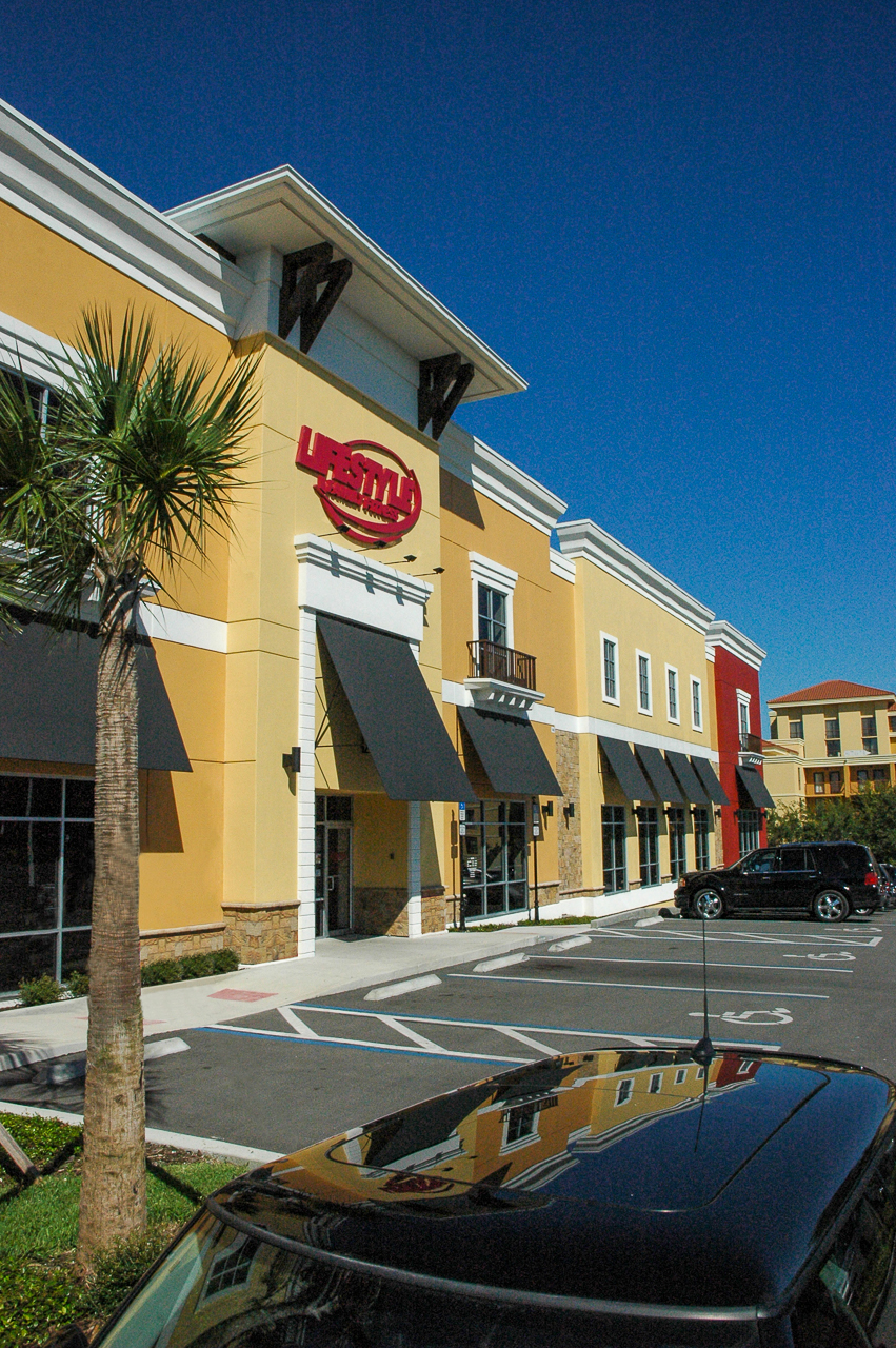 LIFESTYLE FAMILY FITNESS